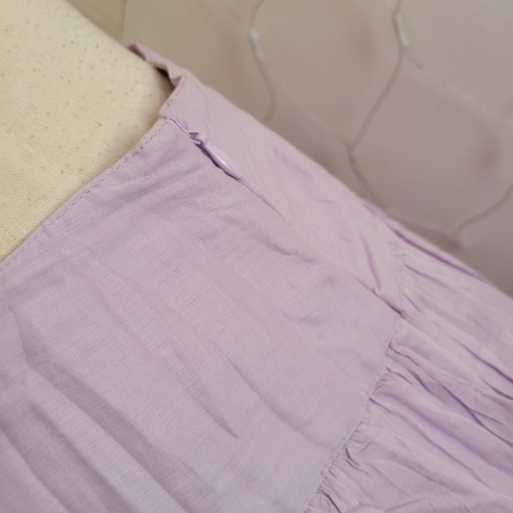 Lavender Skirt by INC / Crushed Cotton Pleats / Zipper Entry / Size 8 - Picture 3 of 5